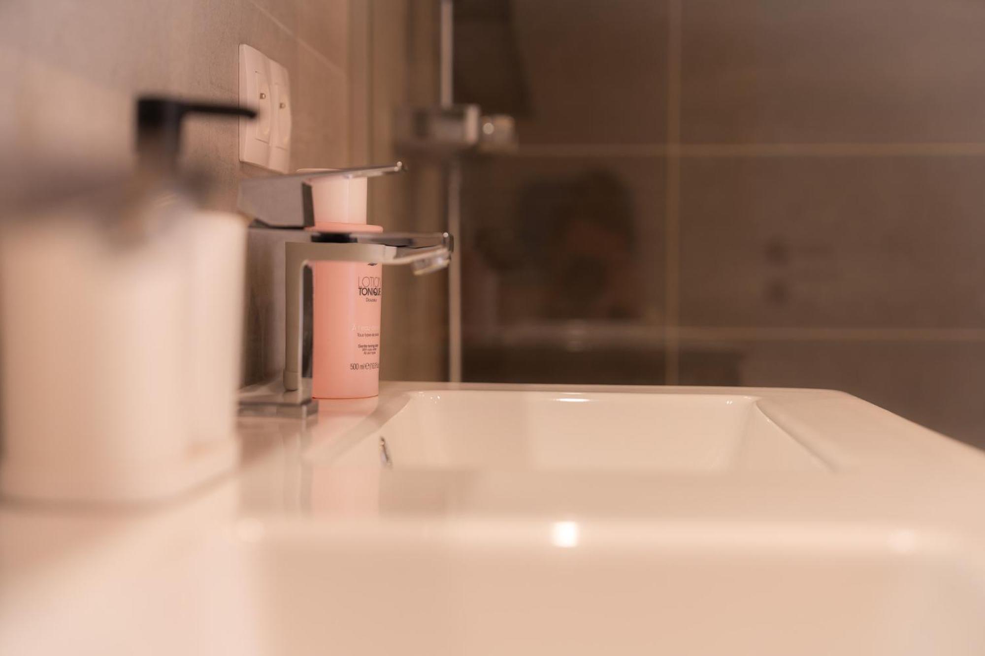 Appartement Cosy Pres De Tout ! Монс Екстер'єр фото